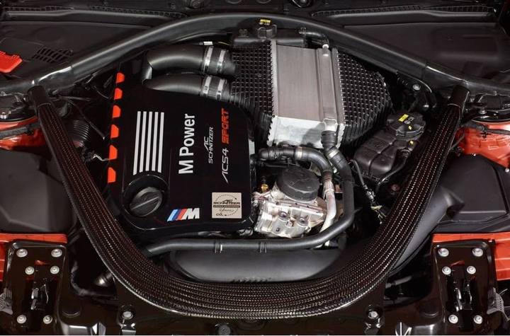 BMW M3 F80 Engine Optics